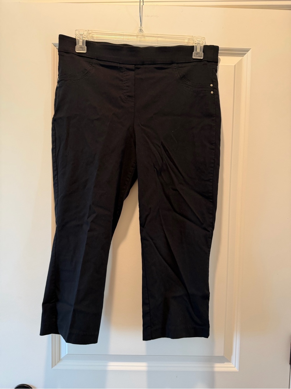Roz & Ali Black Cropped Stretch Pants